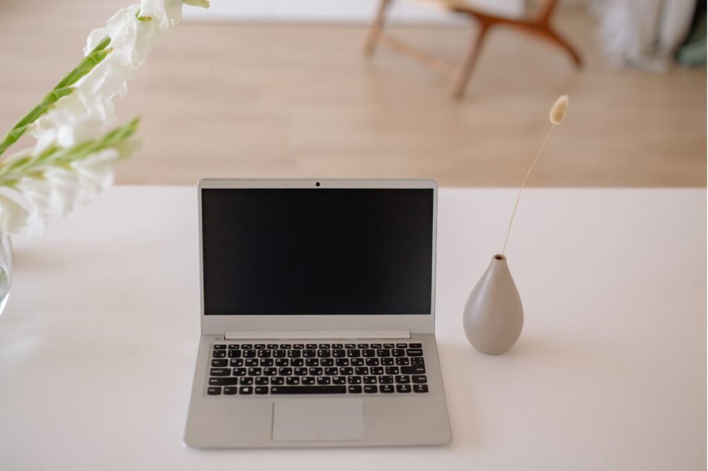 Klares Webdesign für vertrauensvolle Online-Präsenz.